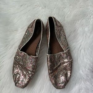 Gold sparkle toms